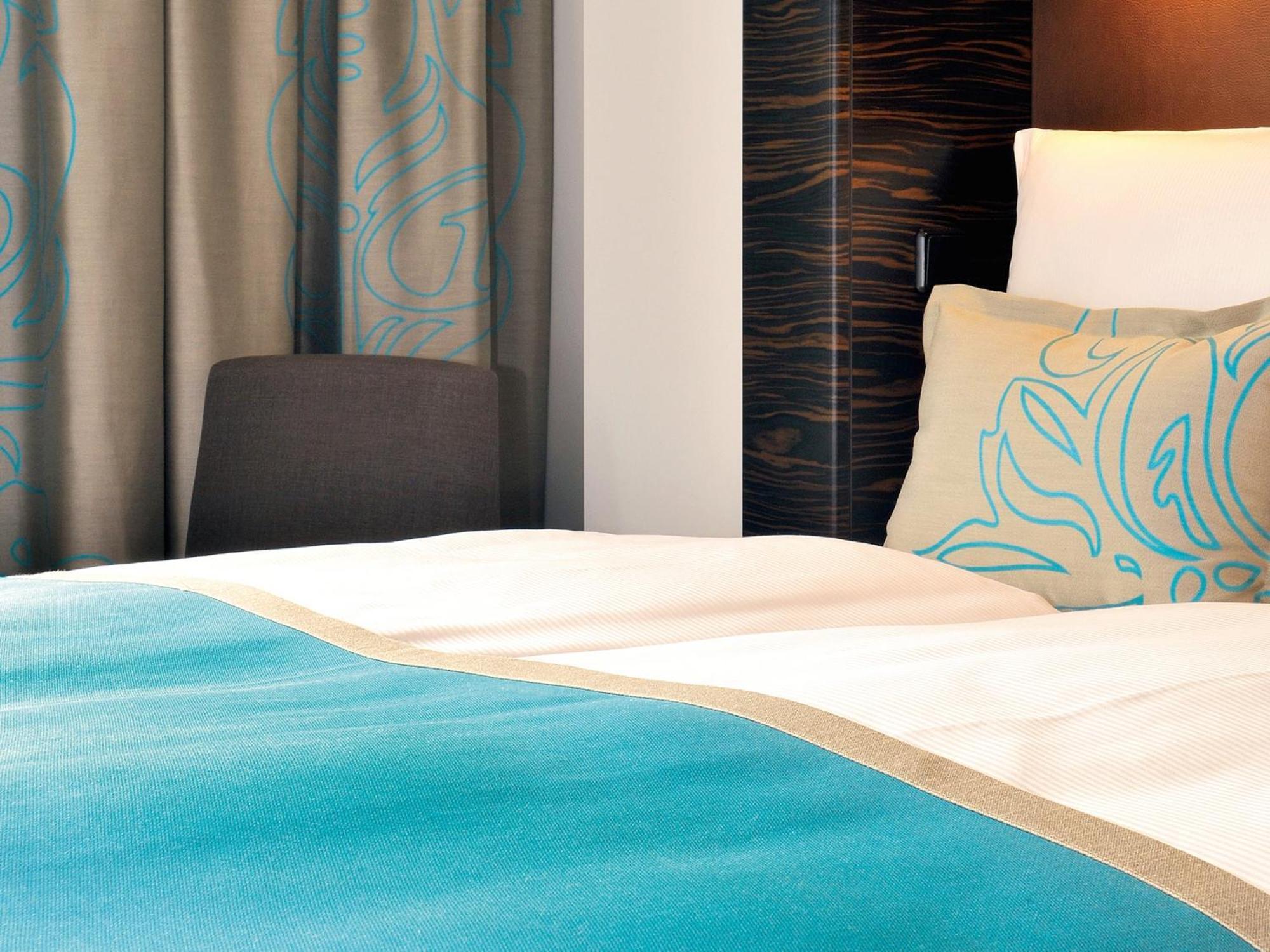 Motel One Магдебург Екстериор снимка