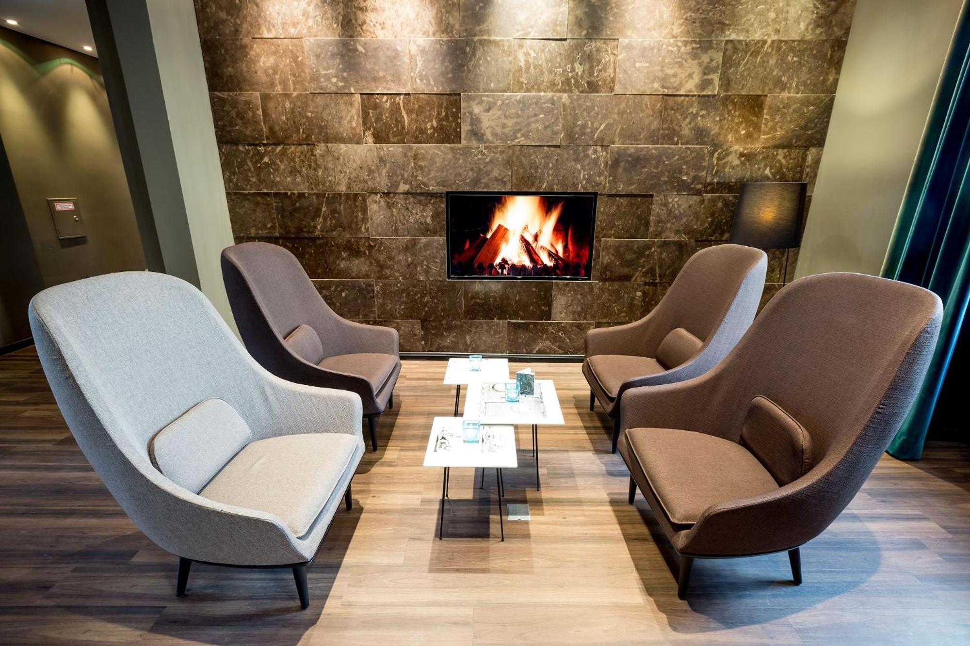 Motel One Магдебург Екстериор снимка