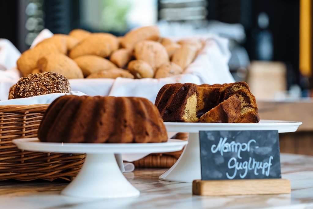 Motel One Магдебург Ресторант снимка