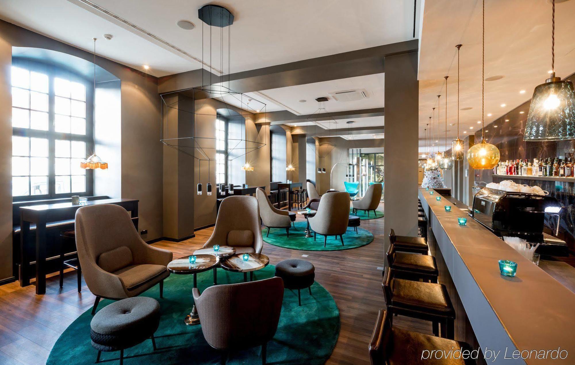 Motel One Магдебург Екстериор снимка
